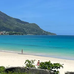 Panorama Beau Vallon Apartment